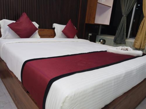 ruid6ec25e7a695b4beebd6b656c3103615f